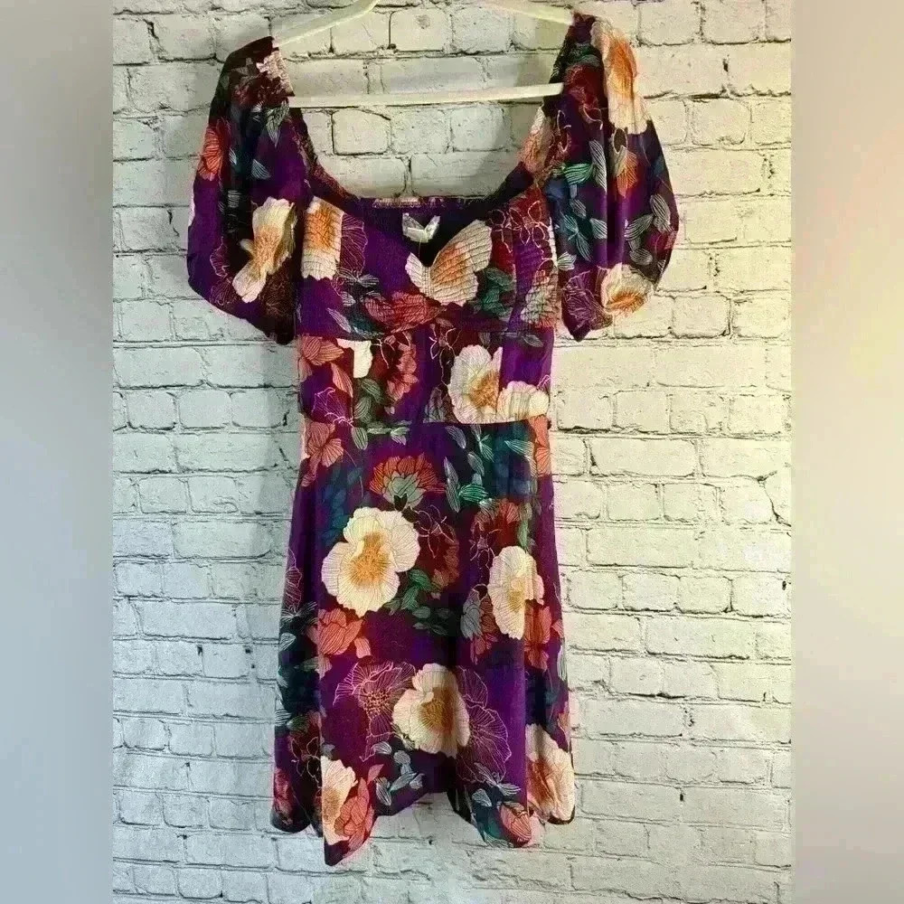 Band of the Free midi boho inspired Floral Smocked Dress - Size M. NWT